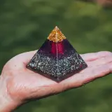 Harmonic Guardian – Handmade Orgonite Pyramid - Image 4